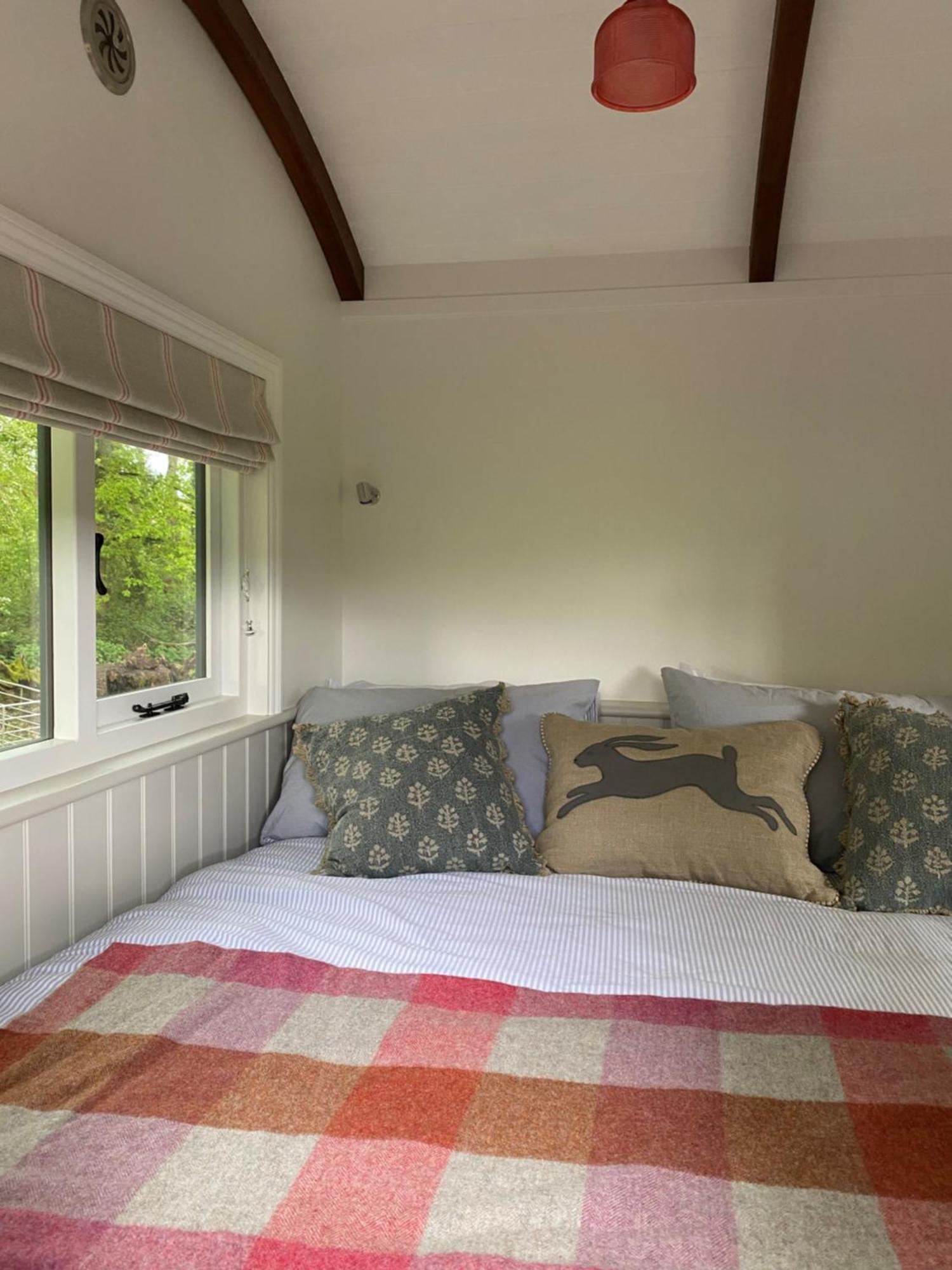 Coachroad Shepherds Huts Petworth